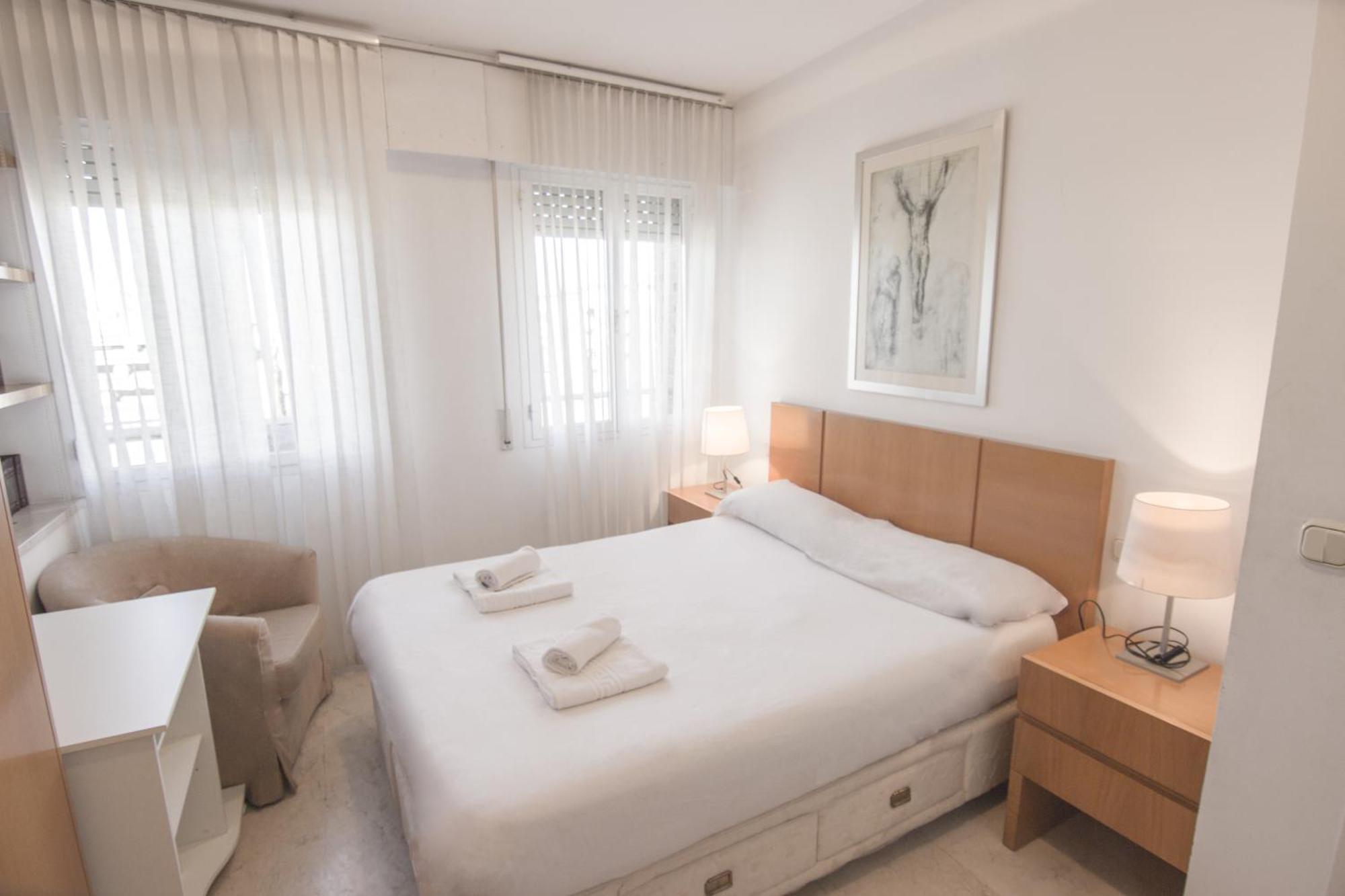 RentalSevilla Confortable apartamento cerca del Barrio de Santa Cruz Esterno foto